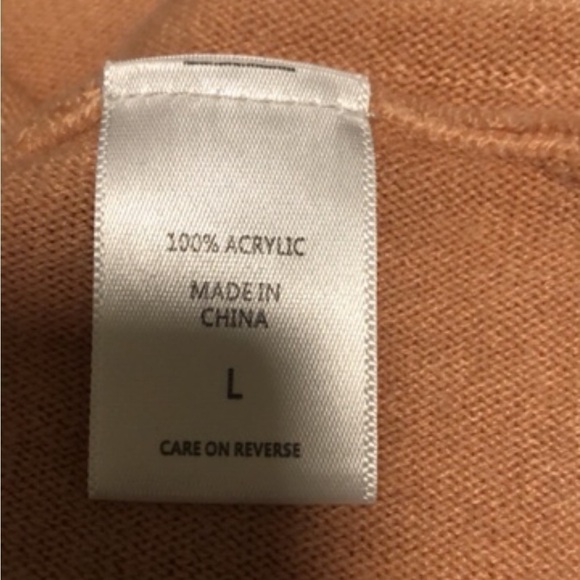 Soho New York & Co. Jeans Women’s Lightweight Sweater - Picture 11 of 11